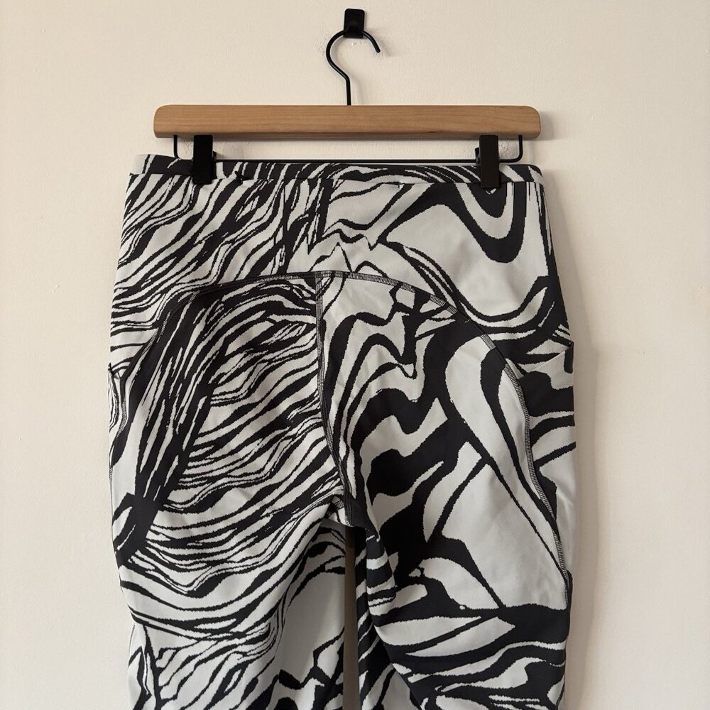 Lululemon Swift Speed HR Crop 21" Jacquard Leggings Women’s Size 10 Sporty Gym - Picture 12 of 16